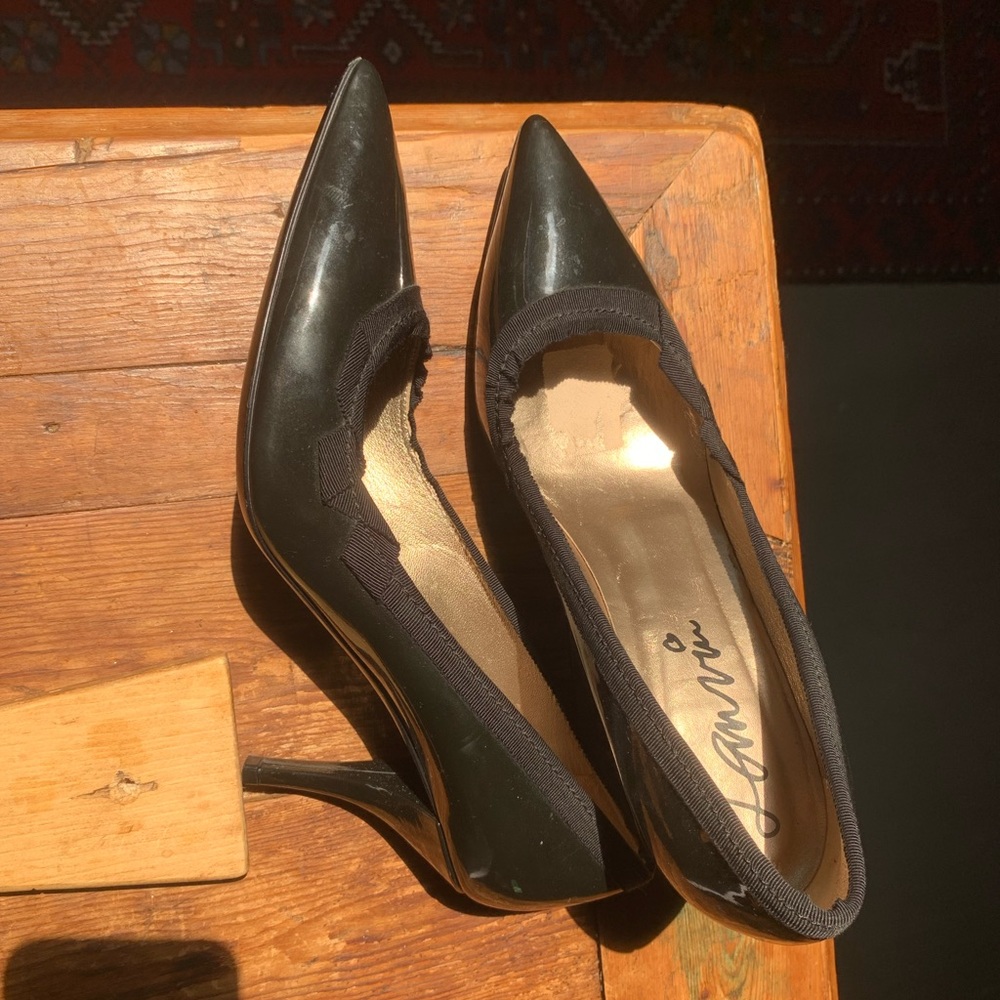 Authentic Lanvin Black Pointed Heels